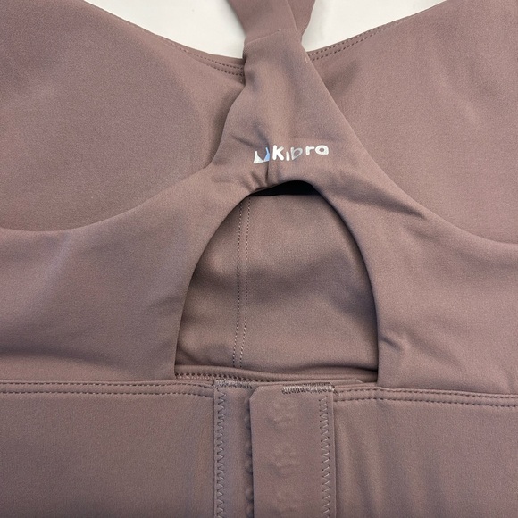 Brand new, never worn. Brown sports bra. Padding. Adjustable back. Size M. - Picture 3 of 6